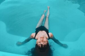 Os principais cuidados na manutenção da água da piscina